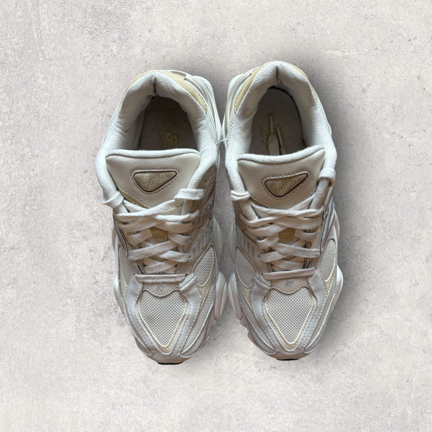 New Balance 9060 Beige (Taille 39,5)