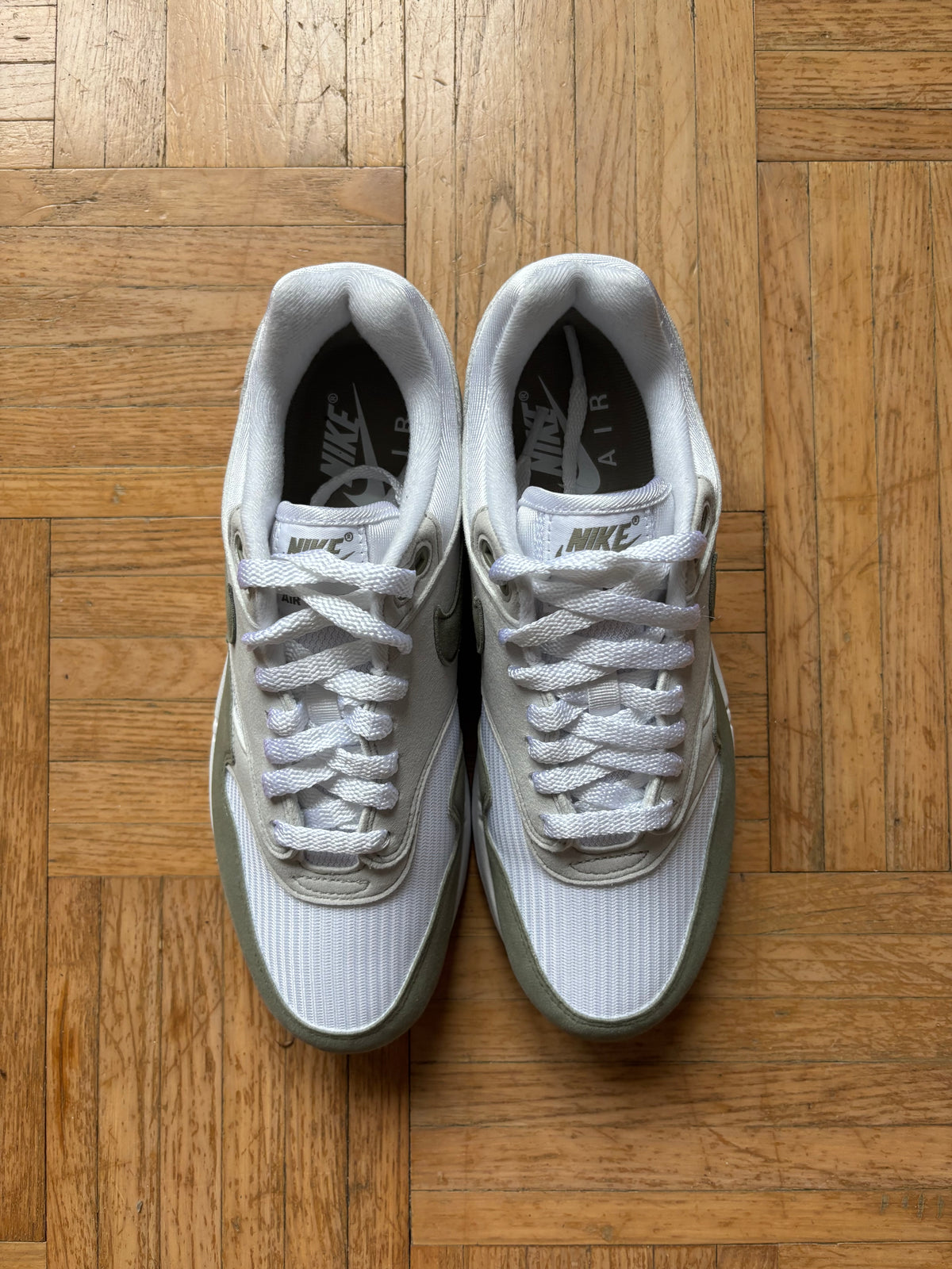 Nike Air Max 1 Vert Kaki Beige | Sneakers Rétro - 40