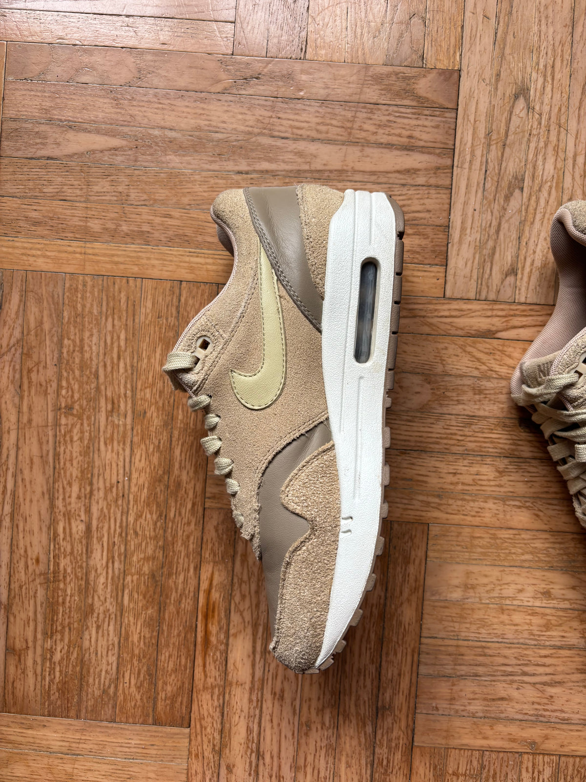 Nike Air Max 1 Beige Sable | Baskets Rétro Vintage - 39