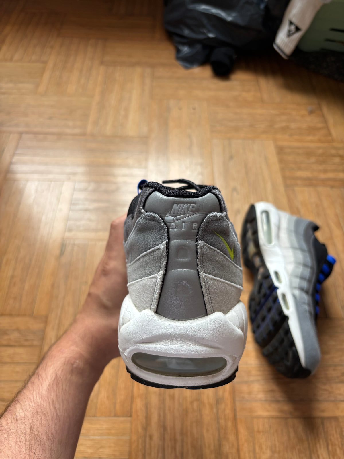 Nike Air Max 95 Gris Noir Vert Fluo | Sneakers Vintage - 44