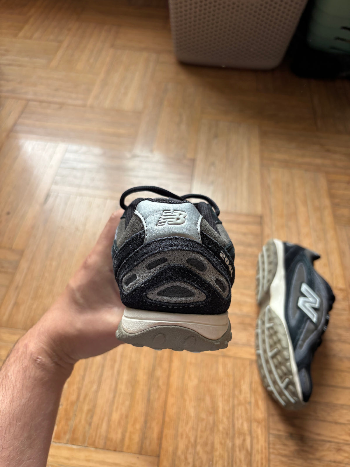 New Balance 204L Gris Noir | Sneakers Vintage - 39.5