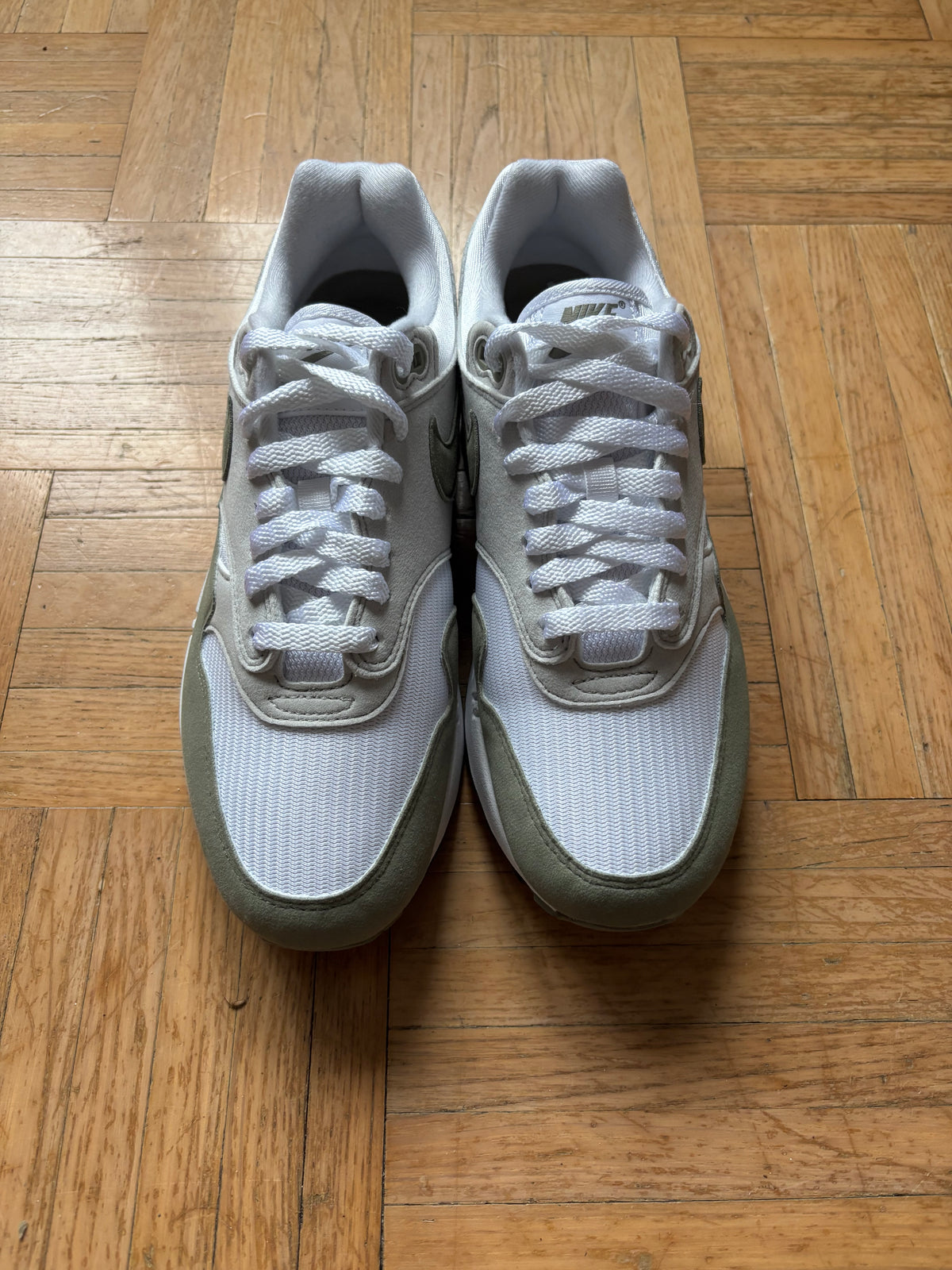 Nike Air Max 1 Vert Kaki Beige | Sneakers Rétro - 40