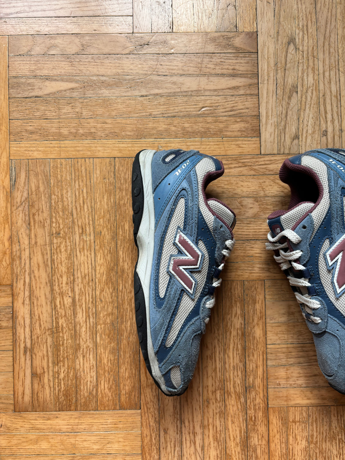 New Balance 204L Bleu Marine Bordeaux | Sneakers Vintage - 37