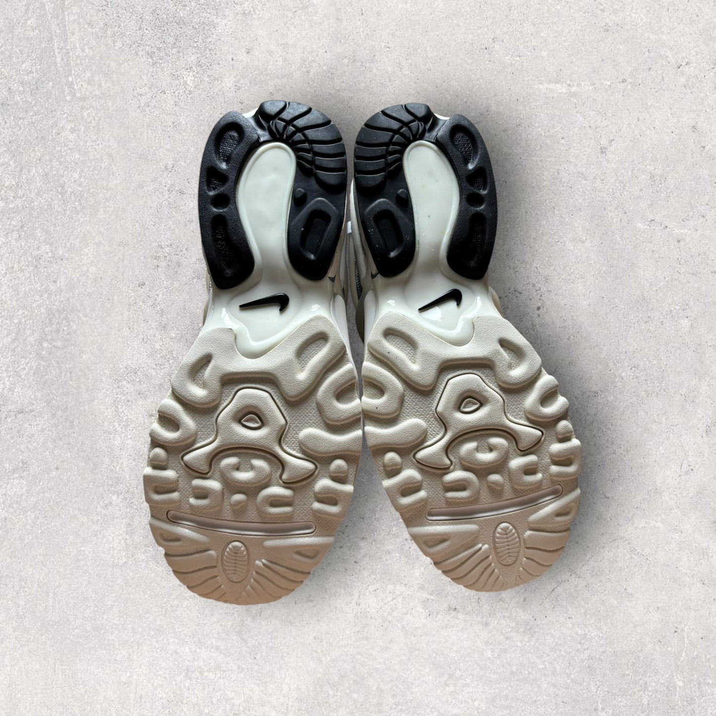 Nike Air Kuniki - 43