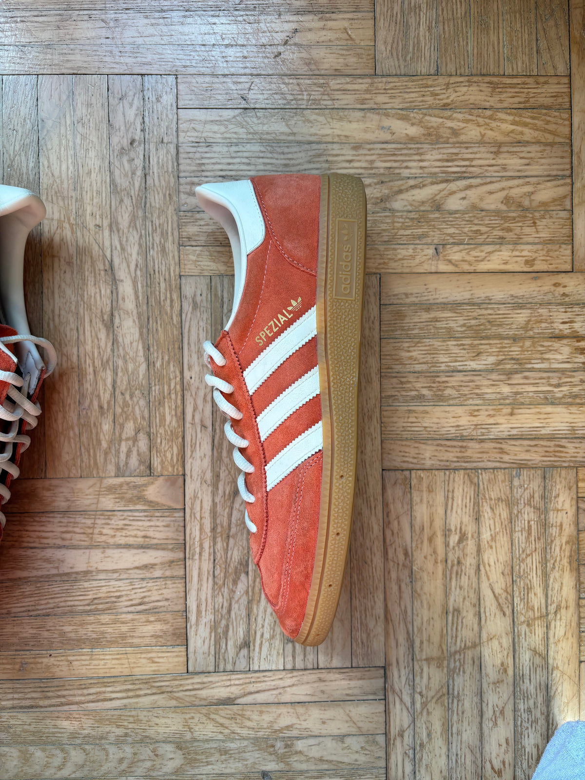 Adidas Handball Spezial Orange Blanc | Baskets Rétro - 45