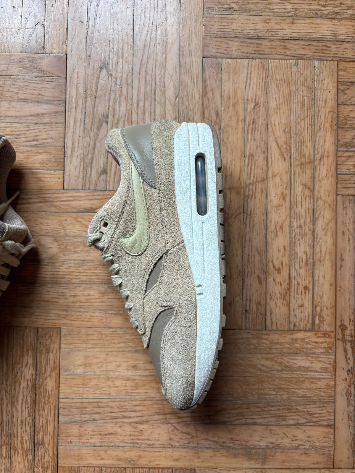 Nike Air Max 1 Beige Sable | Baskets Rétro Vintage - 39