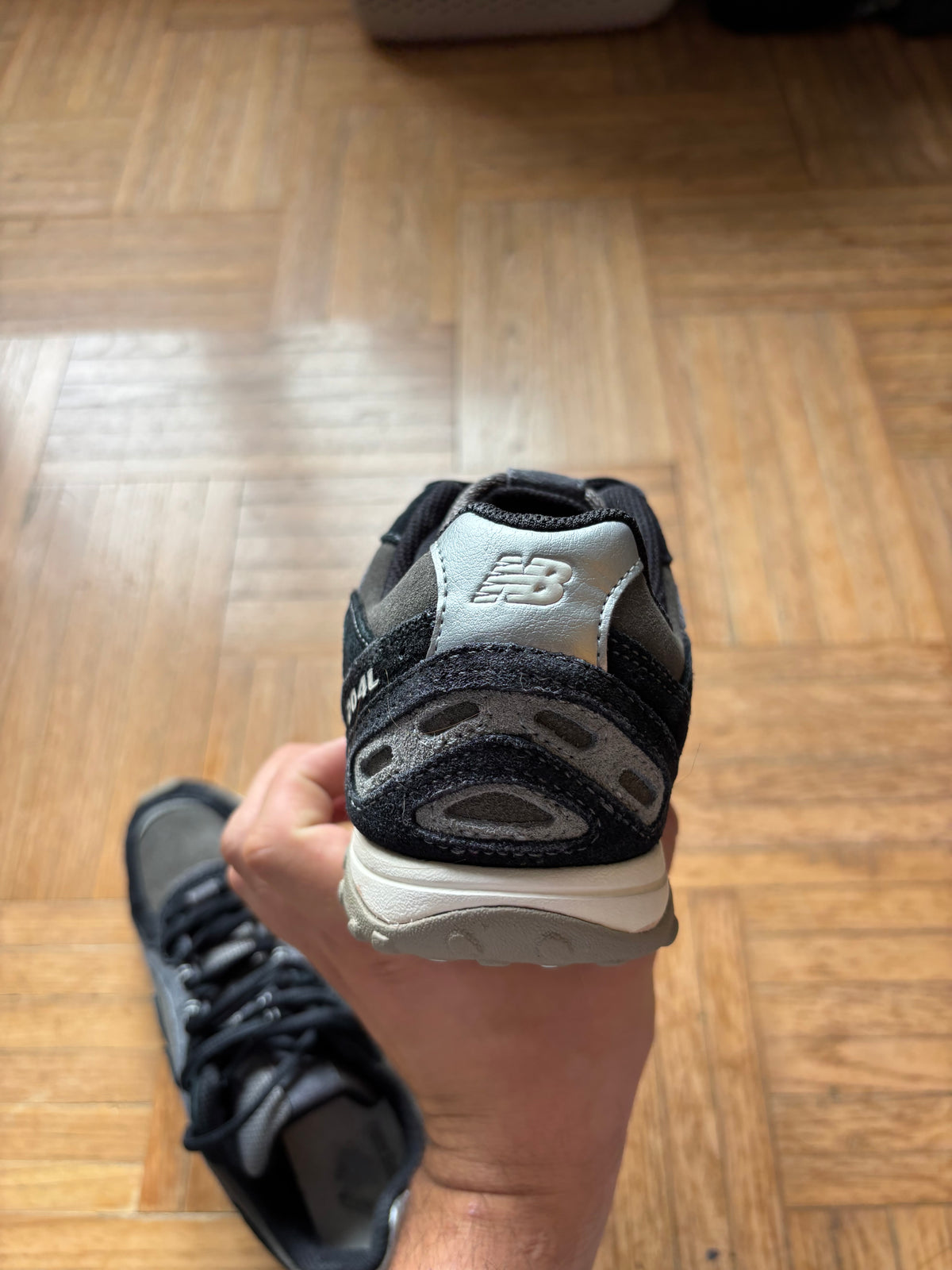 New Balance 204L Gris Noir | Sneakers Vintage - 39.5