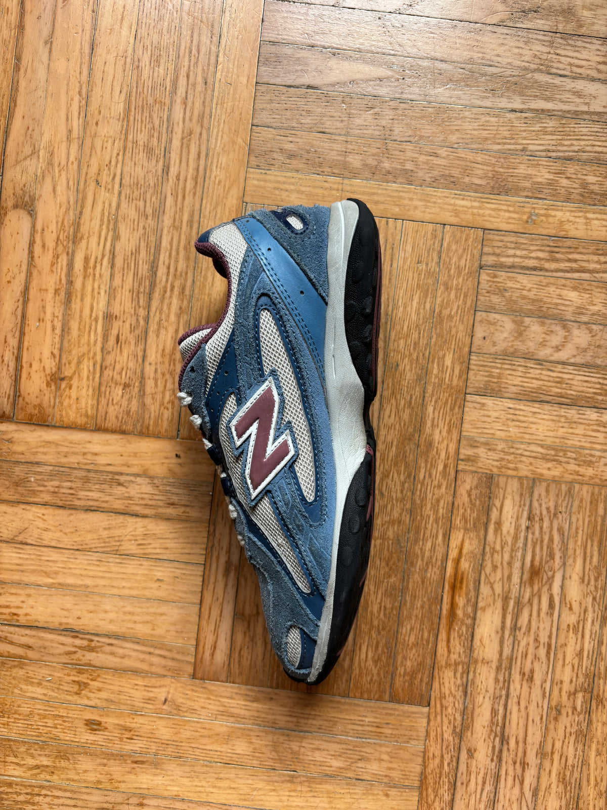 New Balance 204L Bleu Marine Bordeaux | Sneakers Vintage - 37