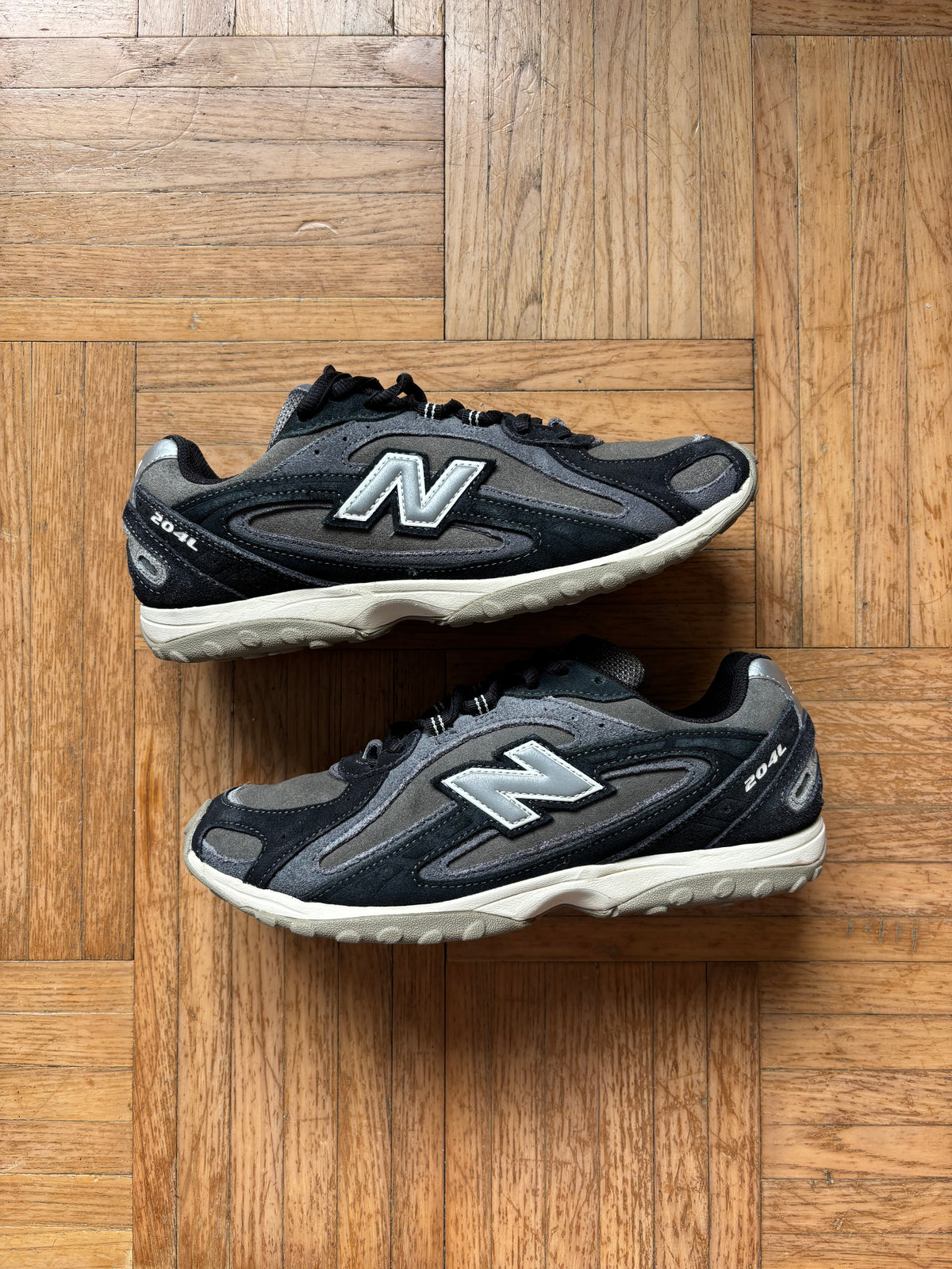 New Balance 204L Gris Noir | Sneakers Vintage - 39.5