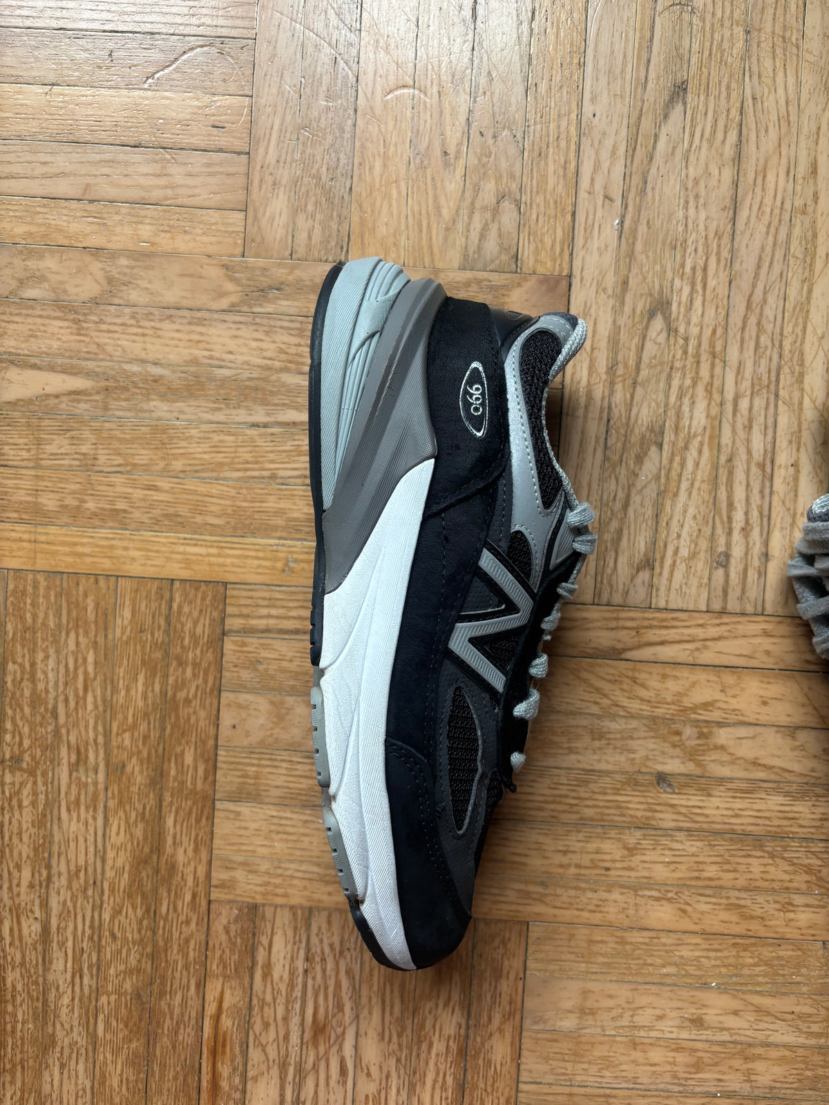 New Balance 990 Noir Gris | Baskets Rétro Vintage - 38