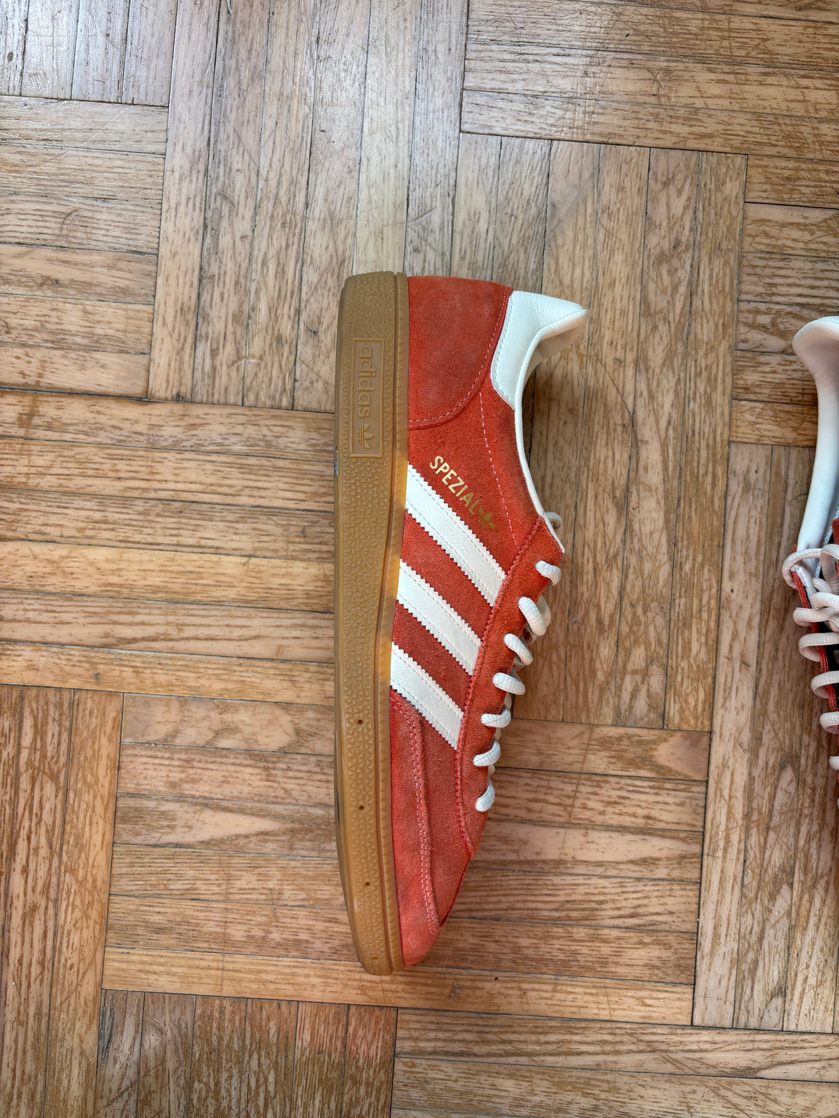 Adidas Handball Spezial Orange Blanc | Baskets Rétro - 45